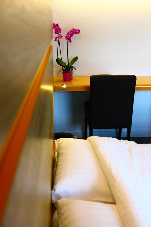 Hotel Bel Horizon Saint-Chely-d'Apcher Room photo